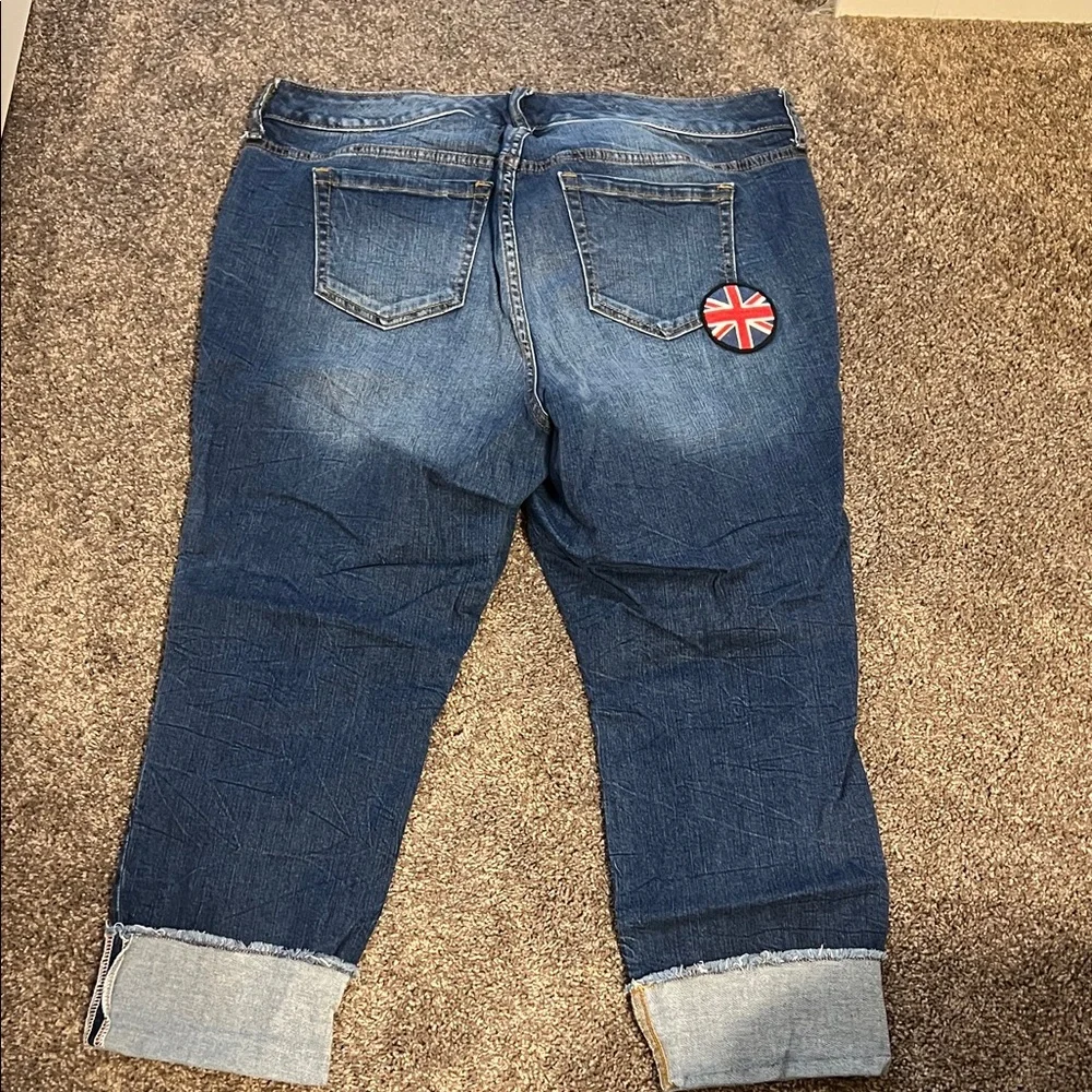 torrid Distressed Patchwork Cropped Jeans - Blue - Picture 3 of 3